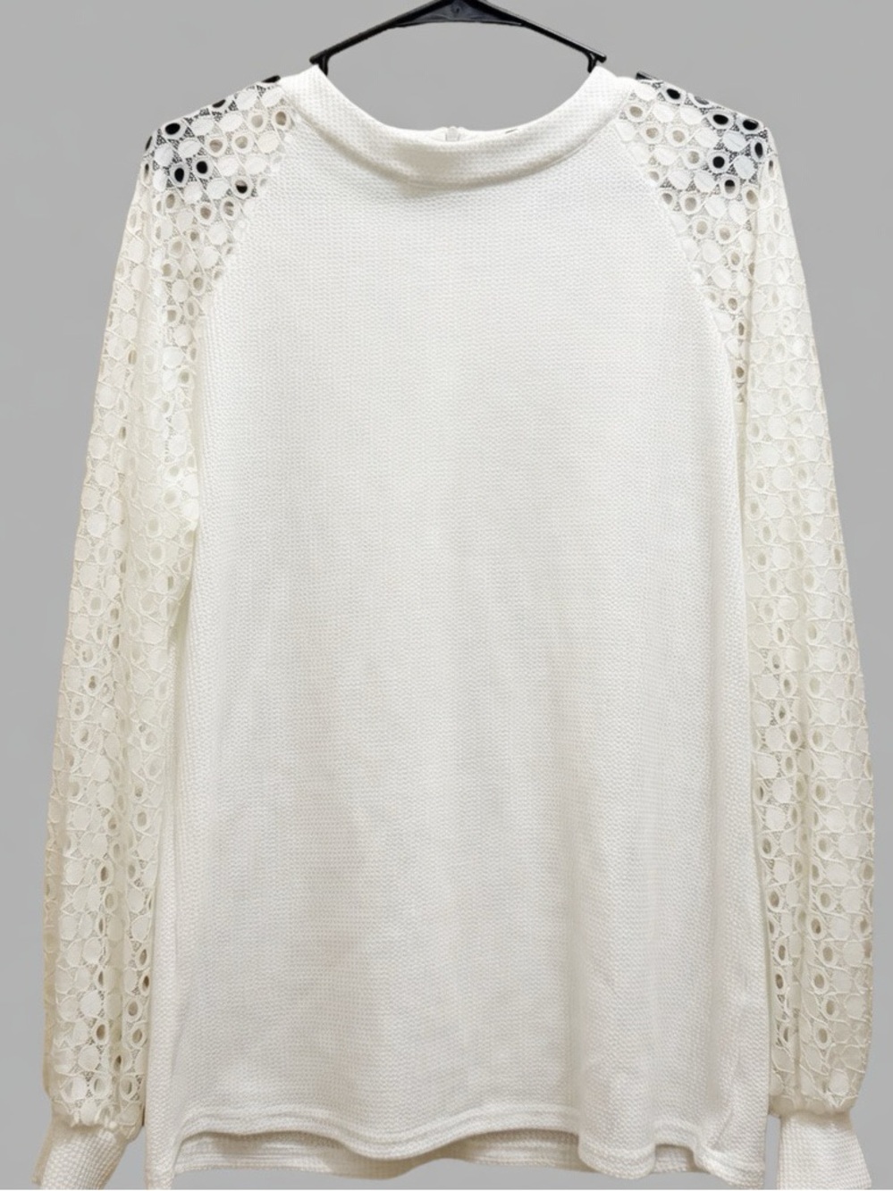 MIHOLL White Lace Sleeve Waffle Knit Sweater NWT Women’s M